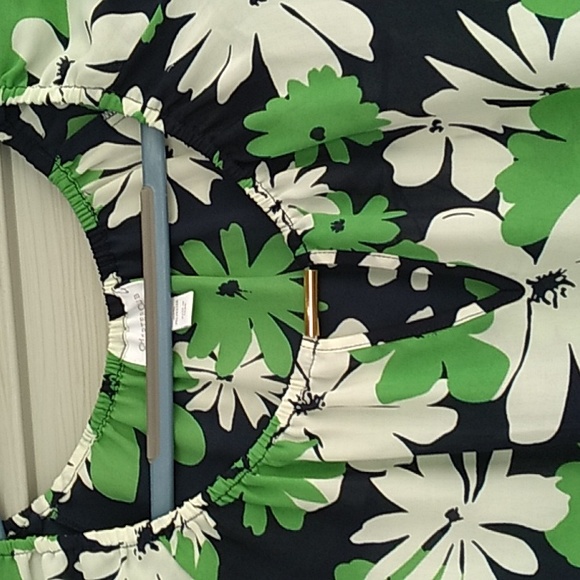 Charter Club Top with a Gold Bar in the front of shirt and Elastic Waist - Picture 3 of 7